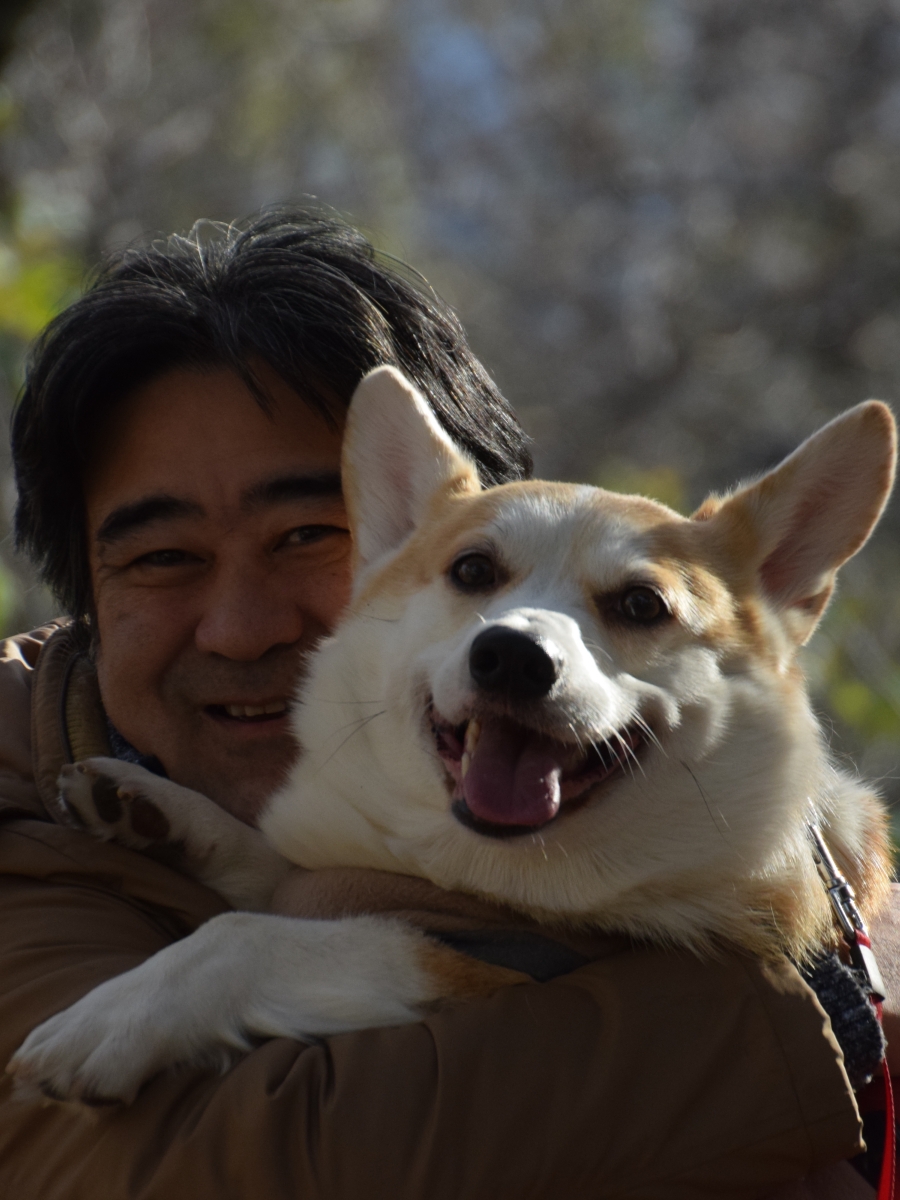 リラクゼーションサロンかくれ家看板犬ふくと私