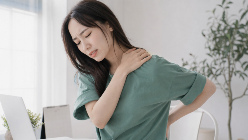 背中の張りが気になるあなたへ